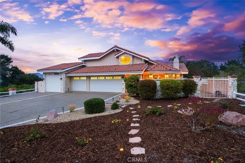 324 Miller Way, Arroyo Grande, CA, 93420-2004 | Card Image