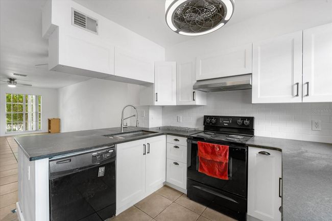 3349 - 3349 W Wyoming Cir, Condo with 2 bedrooms, 3 bathrooms and null parking in TAMPA FL | Image 10