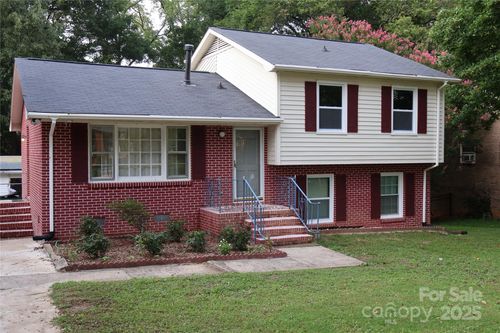 6727 Cedar Springs Rd, Charlotte, NC, 28212-5701 | Card Image