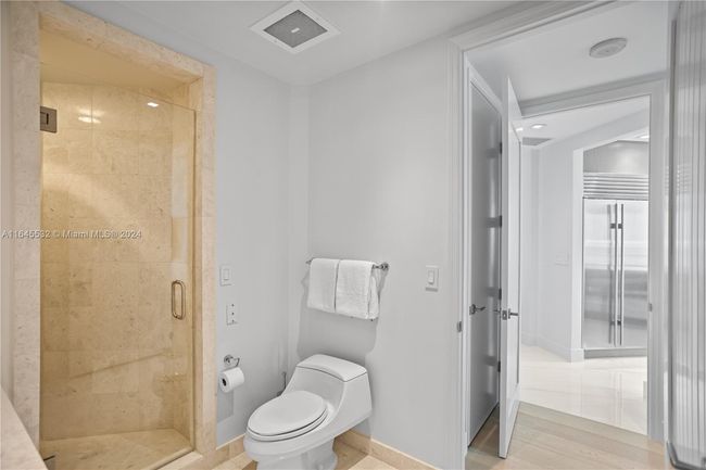 APT-3202 - 16051 Collins Ave, Condo with 2 bedrooms, 3 bathrooms and null parking in Sunny Isles Beach FL | Image 17