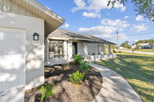 7359 Van Lake Dr, ENGLEWOOD, FL, 34224-8273 | Card Image