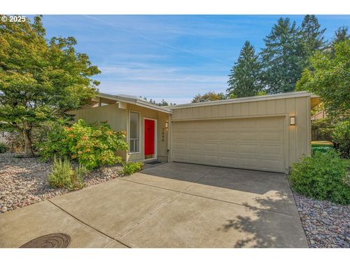 7090 Sw 84th Ave, Portland, OR, 97223-7364 | Card Image
