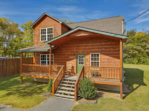 216 Caton Rd, Sevierville, TN, 37862-7002 | Card Image