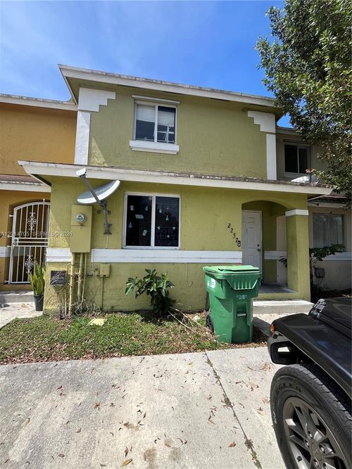 0-2257 Nw 136th Ter, Opa-Locka, FL, 33054 | Card Image