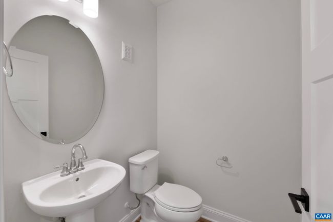 45 Farrow Dr, House attached with 3 bedrooms, 3 bathrooms and null parking in CHARLOTTESVILLE VA | Image 9