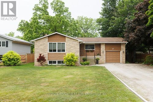 49 Main St S, Bayfield, ON, N0M1G0 | Card Image