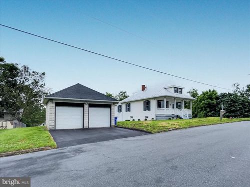 1002 4th Ave, STEELTON, PA, 17113-1309 | Card Image
