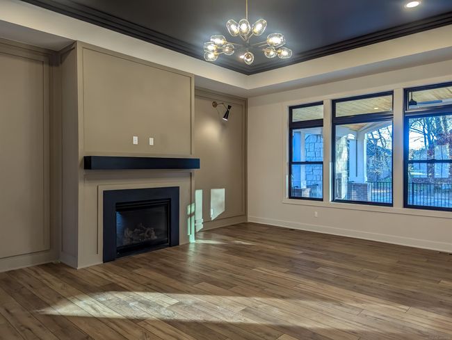 Family Room | Image 17
