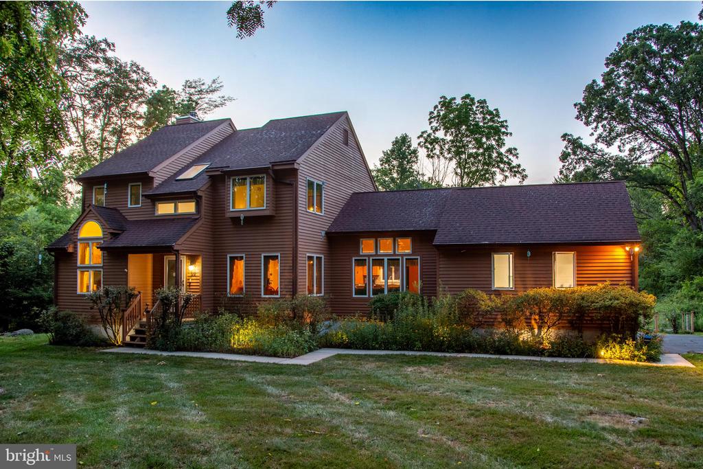Rock Rd, Lambertville, NJ 08530