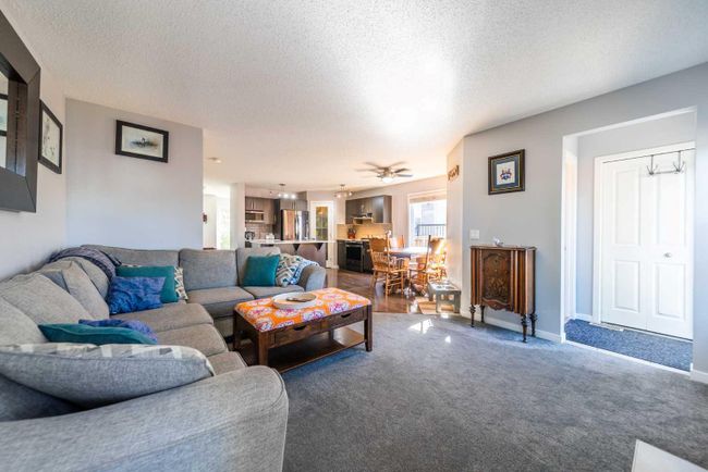 90 Autumn Green Se, Home with 4 bedrooms, 3 bathrooms and 2 parking in Calgary AB | Image 16