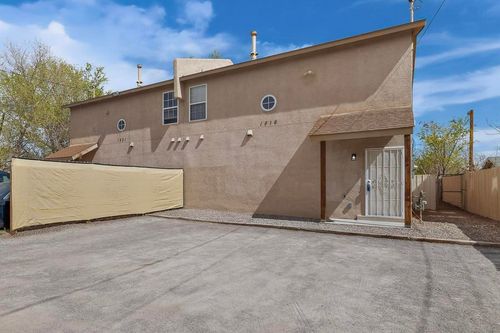 1519 Larkin Lane Sw, Albuquerque, NM, 87105 | Card Image