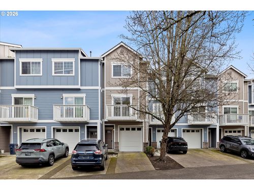 18445 Stepping Stone Dr, Beaverton, OR, 97003-4117 | Card Image