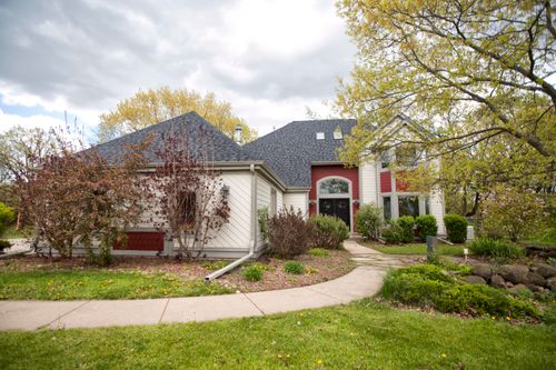 S69W32025 Whitetail Meadows Dr, MUKWONAGO, WI, 53149-8796 | Card Image