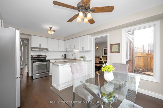 2013 Windy Oaks Dr, House other with 5 bedrooms, 4 bathrooms and 4 parking in Burlington ON | Image 10