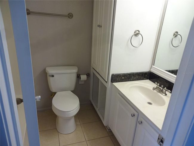 Bathroom | Image 9