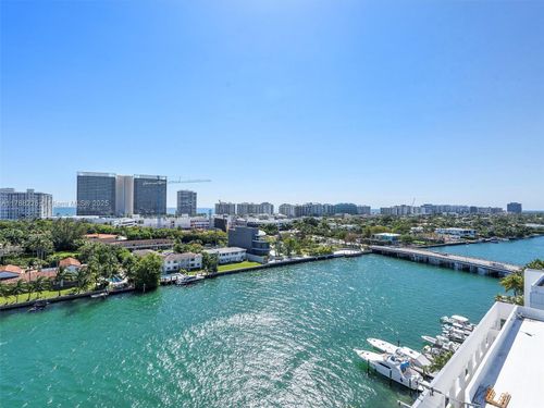 11d-9751 E Bay Harbor Dr, Bay Harbor Islands, FL, 33154-3830 | Card Image