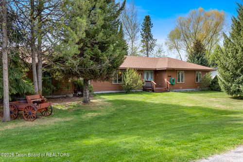 3195 S Double Tree Dr, Jackson, WY, 83001-9120 | Card Image