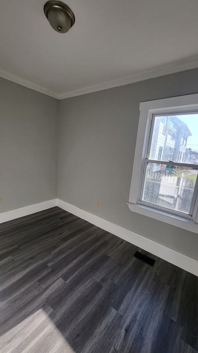 APT-1 - 130 Mount Washington St, Condo with 3 bedrooms, 1 bathrooms and 2 parking in Lowell MA | Image 10