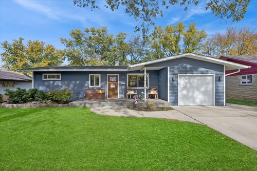 1048 E 8th St, Lockport, IL, 60441-3708 | Card Image