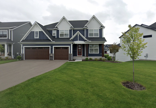 10675 40th St N, Lake Elmo, MN, 55042-2227 | Card Image