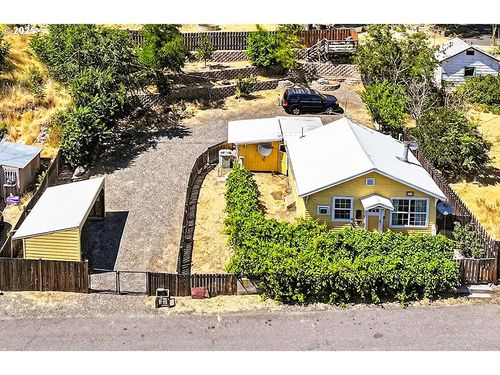201 Bunn St, Wishram, WA, 98673-0811 | Card Image