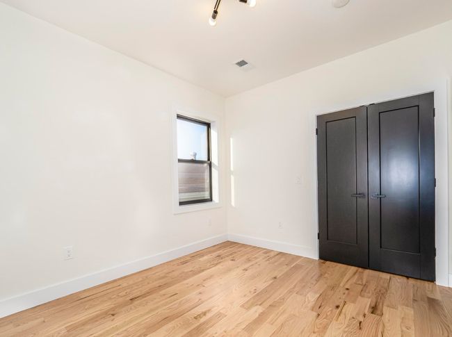 2 - 141 Sherman Ave, Condo with 3 bedrooms, 2 bathrooms and null parking in Jersey City NJ | Image 12