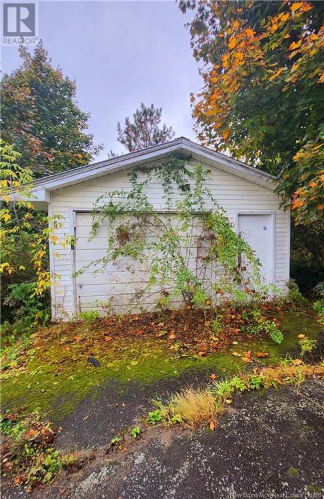 21 Queen St E, House other with 3 bedrooms, 1 bathrooms and null parking in Saint Stephen NB | Image 19