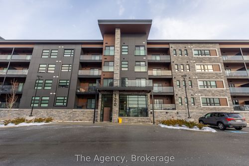 300-120 Summersides Blvd, Fonthill, ON, L0S1E1 | Card Image