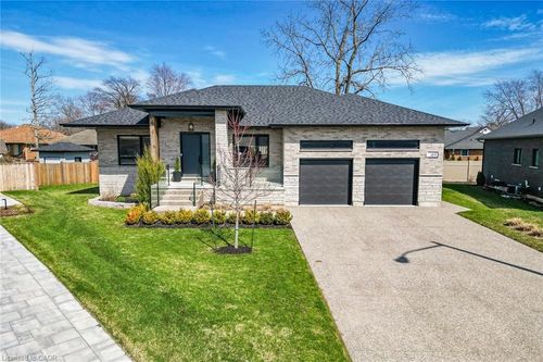 49 Hickory Crt, Port Colborne, ON, L3K0B2 | Card Image