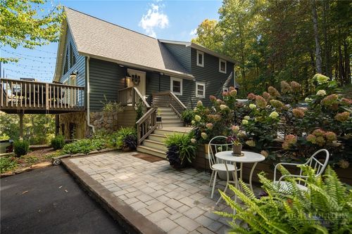 727 Timberlane Dr, Boone, NC, 28607-6462 | Card Image