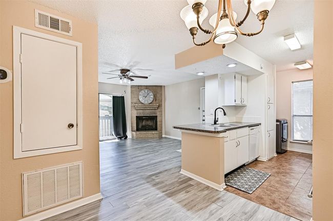 APT-2008 - 260 El Dorado Blvd, Townhouse with 2 bedrooms, 2 bathrooms and null parking in Webster TX | Image 7