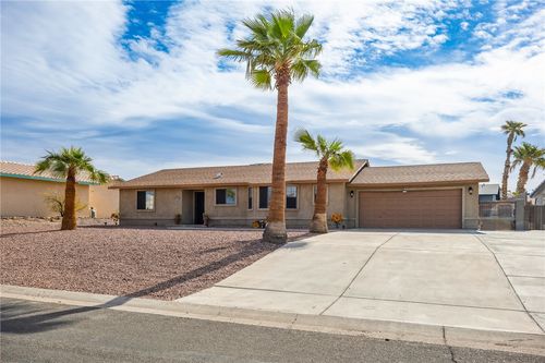 848 Indian Head Dr, Bullhead City, AZ, 86429-7617 | Card Image