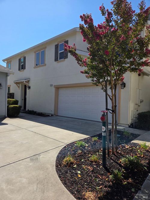 1105 Strawberry Lane, Suisun City, CA, 94585 | Card Image