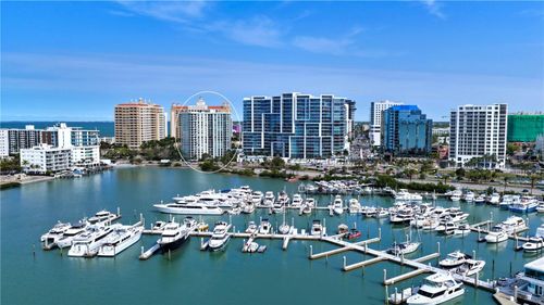 10e-1111 N Gulfstream Ave, SARASOTA, FL, 34236-5534 | Card Image
