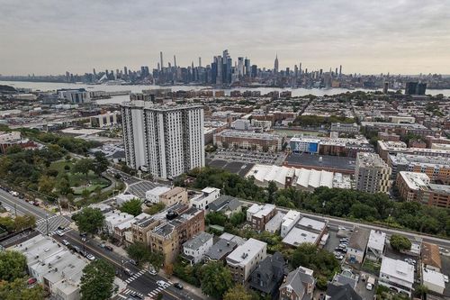 apt-4-642 Palisade Ave, Jersey City, NJ, 07307-1039 | Card Image