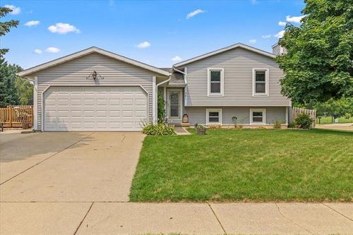 381 Cherry Wood Drive, OREGON, WI, 53575 | Card Image