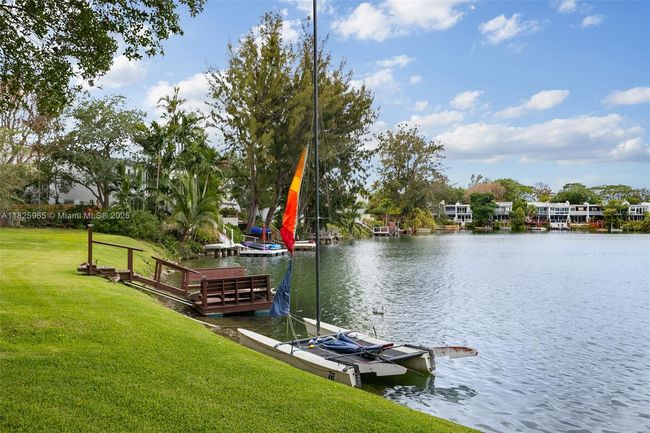 5292 Sw 69 Th Pl, Townhouse with 2 bedrooms, 3 bathrooms and null parking in Miami FL | Image 23