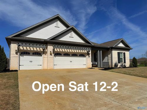 401 Peach Orchard Ln, Madison, AL, 35757-3800 | Card Image