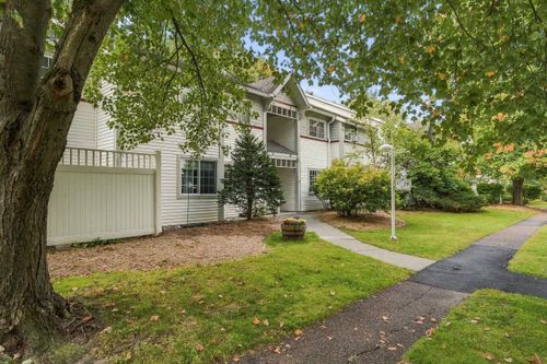 20 Winding Brook Dr, South Burlington, VT, 05403-6736 | Card Image