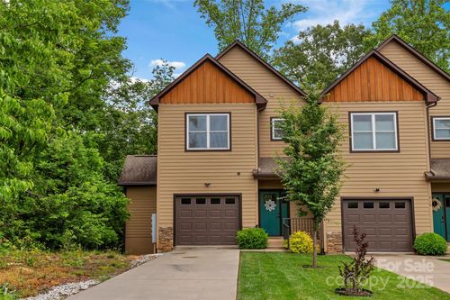 220 Rainbow Ter, Black Mountain, NC, 28711-8439 | Card Image