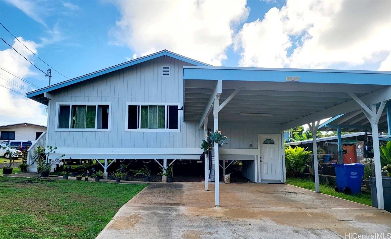 Honomu St, Hauula, HI 96717