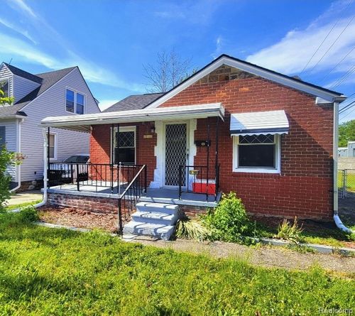 13505 Saint Andrews Ave, Warren, MI, 48089-5461 | Card Image