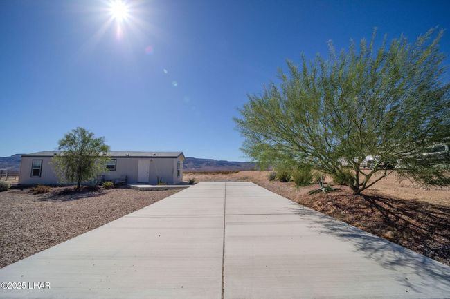 10747 Paradise Trails Rd, House other with 2 bedrooms, 1 bathrooms and null parking in Yucca AZ | Image 21