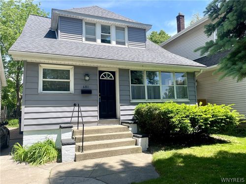 681 Mckinley Pkwy, Buffalo, NY, 14220-1521 | Card Image