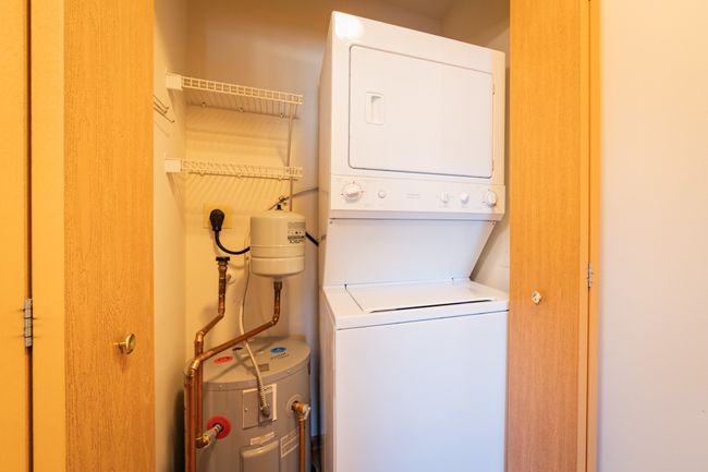 WASHER & DRYER INCLUDED IN UNIT. | Image 8
