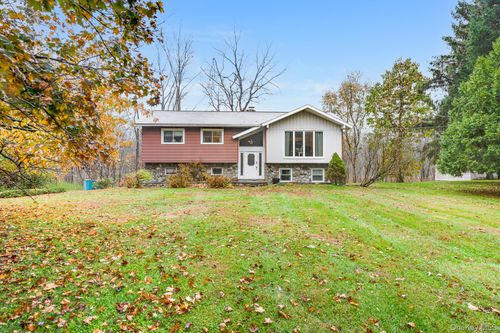 634 Route 82, East Fishkill, NY, 12533-5748 | Card Image