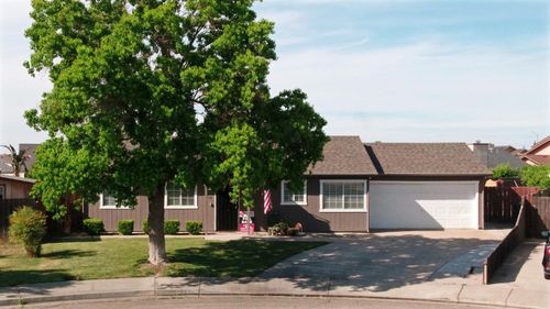 2045 Pajaro Ct, Livingston, CA, 95334 | Card Image