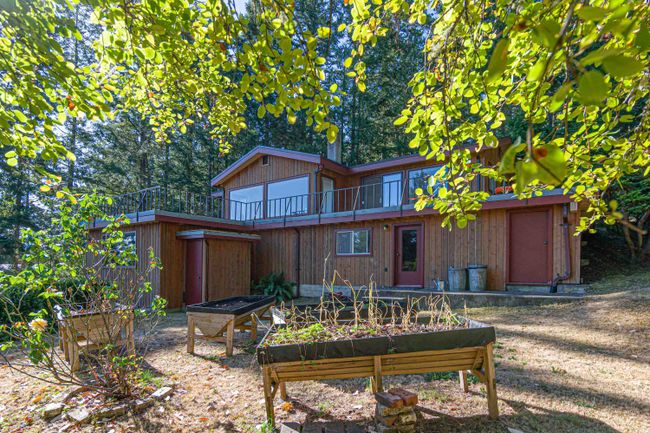 1361 Sturdies Bay Road, House other with 2 bedrooms, 1 bathrooms and 3 parking in Galiano Island BC | Image 30