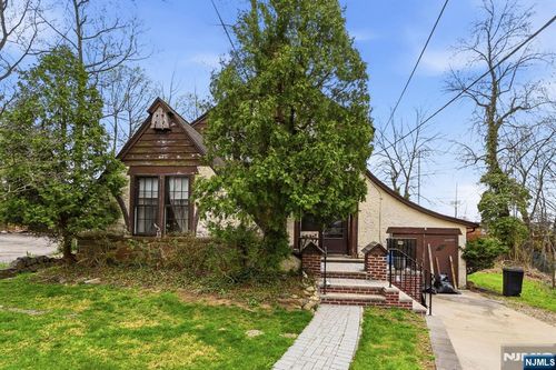 192 Kings Court, Teaneck, NJ, 07666 | Card Image