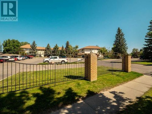 75 Temple Blvd W, Lethbridge, AB, T1K5M2 | Card Image